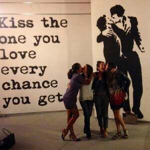 Meet your Posher, Ana m